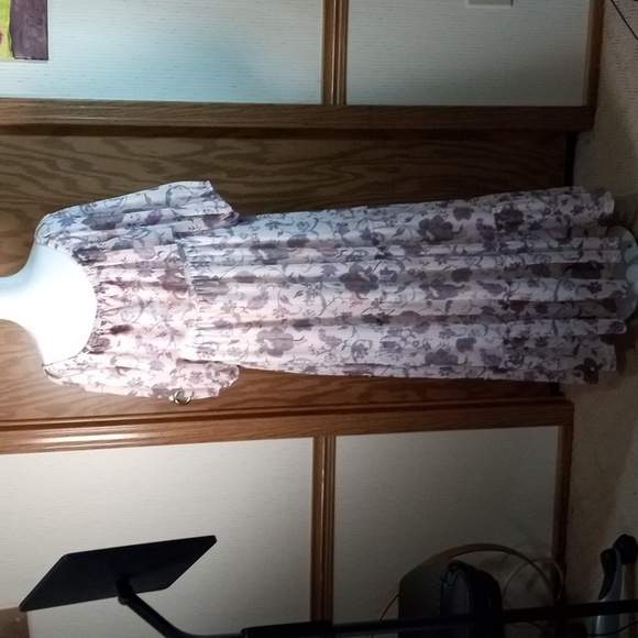 Torrid Pink andMaxi Sundress.  Boho, Artsy, Wedding Guest, Cottage Core, Cruise - Picture 7 of 9